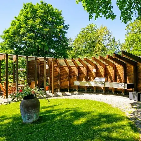 High Status In The Most Luxurious House In タリン