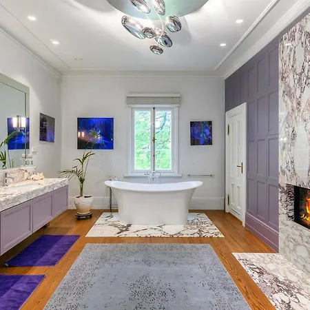 High Status In The Most Luxurious House In Appartement *